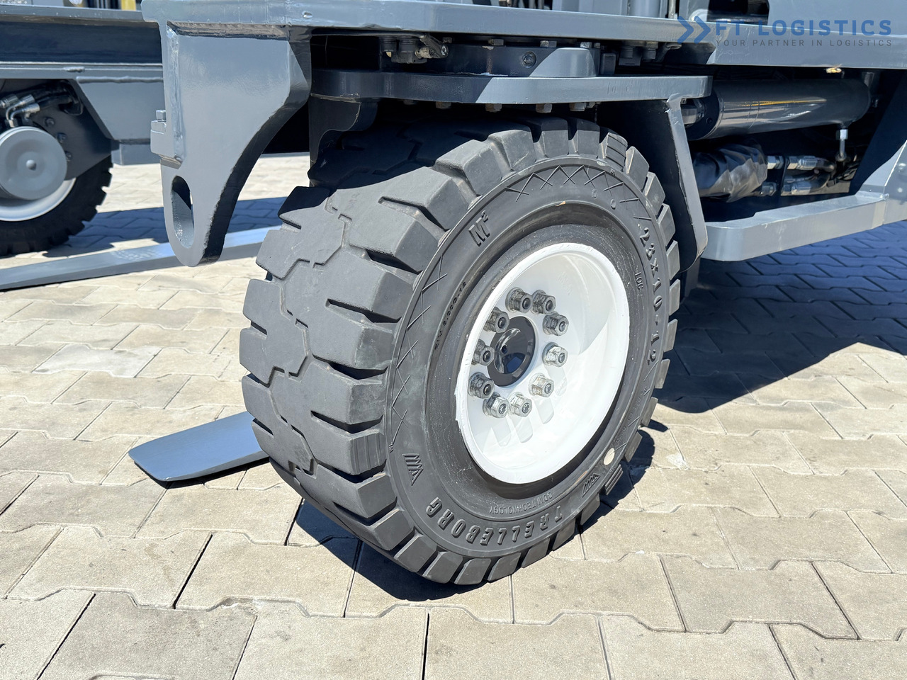 COMBILIFT C5000XL / DIESEL / DUPLEX - 5500MM / FULL CABIN / NEW TYRES / HEATING - Carretilla de 4 vías: foto 3 COMBILIFT C5000XL / DIESEL / DUPLEX - 5500MM / FULL CABIN / NEW TYRES / HEATING - Carretilla de 4 vías: foto 3