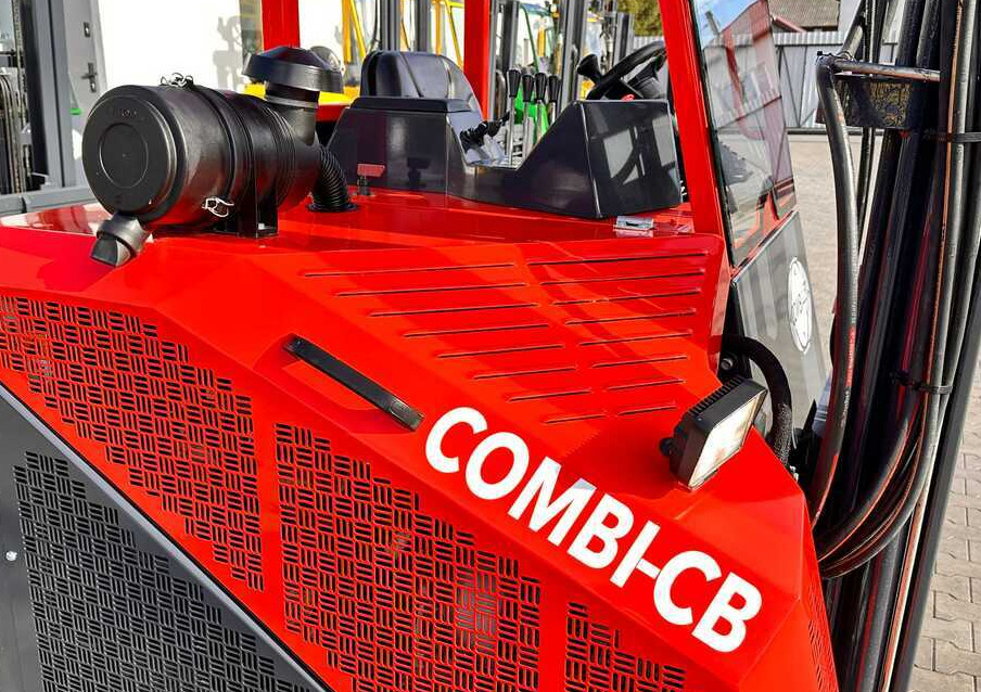 Combilift C3000CB / LPG / TRIPLEX / 5500MM / FREE LIFT / SIDE SHIFT + FORK POSITIONER / LIKE NEW - Carretilla de 4 vías: foto 5 Combilift C3000CB / LPG / TRIPLEX / 5500MM / FREE LIFT / SIDE SHIFT + FORK POSITIONER / LIKE NEW - Carretilla de 4 vías: foto 5