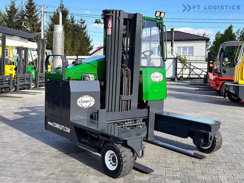 Combilift C4000 / TRIPLEX / 4900MM / LPG / FREE LIFT / FORK SHIFT / LIKE NEW C4000 / TRIPLEX / 4900MM / LPG / FREE LIFT / FORK SHIFT / LIK - Carretilla de 4 vías: foto 4 Combilift C4000 / TRIPLEX / 4900MM / LPG / FREE LIFT / FORK SHIFT / LIKE NEW C4000 / TRIPLEX / 4900MM / LPG / FREE LIFT / FORK SHIFT / LIK - Carretilla de 4 vías: foto 4