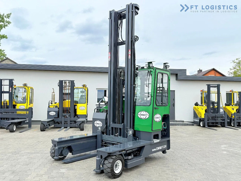 Carretilla de 4 vías Combilift C4000 / TRIPLEX / 9300MM / FREE LIFT / POSITIONER / GAS / CABIN C4000 / TRIPLEX / 9300MM / FREE LIFT / POSITIONER / GAS / CABIN: foto 1