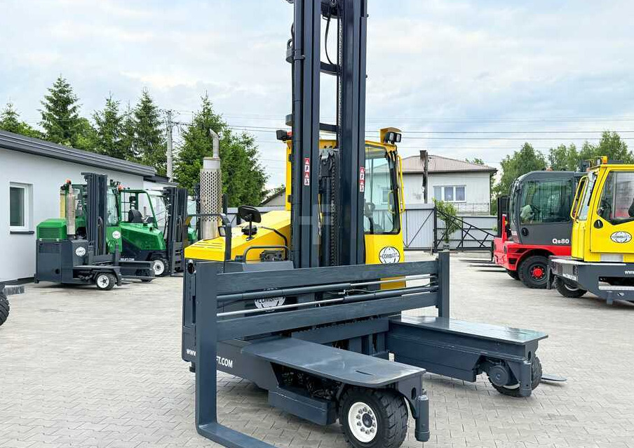 Combilift C5000 / TRIPLEX 7500MM / WIDE FORK POSITIONER / FREE LIFT / NEW TYRES / HEATED CABIN - Carretilla de 4 vías: foto 4 Combilift C5000 / TRIPLEX 7500MM / WIDE FORK POSITIONER / FREE LIFT / NEW TYRES / HEATED CABIN - Carretilla de 4 vías: foto 4