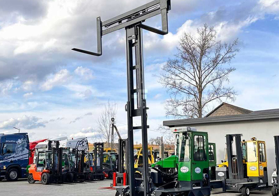 Carretilla de 4 vías Combilift C5000XL / LPG / AIR CONDITIONING / WIDE POSITIONER / DUPLEX MAST / ADJUSTABLE FORKS / NEW TIRES / EXCELLENT CONDITION!: foto 25