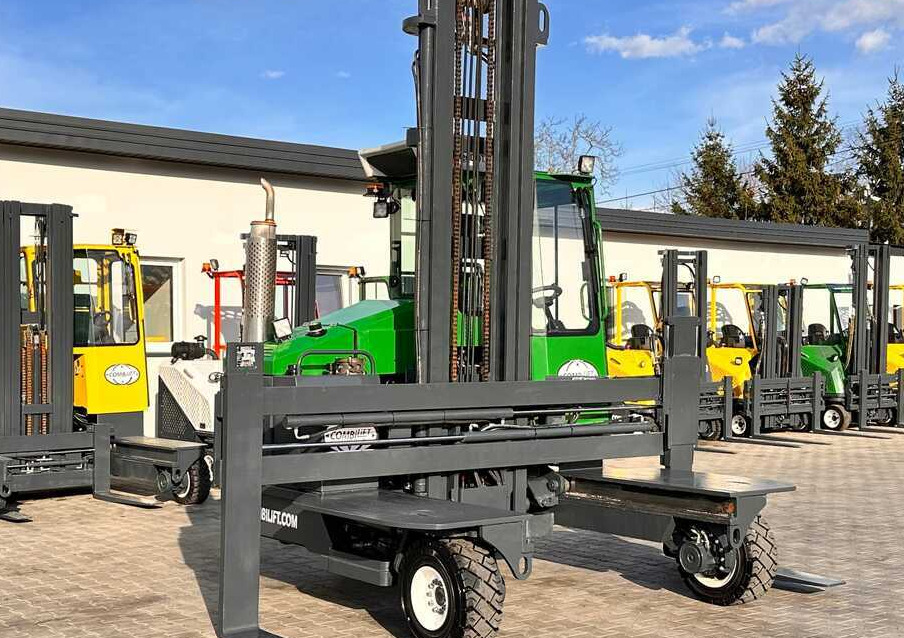 Carretilla de 4 vías Combilift C5000XL / LPG / AIR CONDITIONING / WIDE POSITIONER / DUPLEX MAST / ADJUSTABLE FORKS / NEW TIRES / EXCELLENT CONDITION!: foto 9