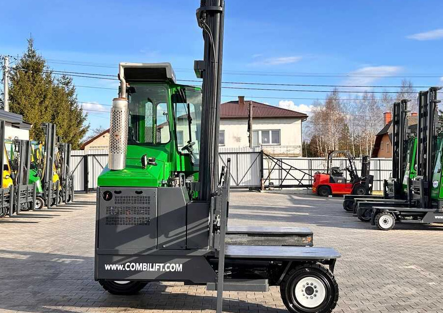 Carretilla de 4 vías Combilift C5000XL / LPG / AIR CONDITIONING / WIDE POSITIONER / DUPLEX MAST / ADJUSTABLE FORKS / NEW TIRES / EXCELLENT CONDITION!: foto 10