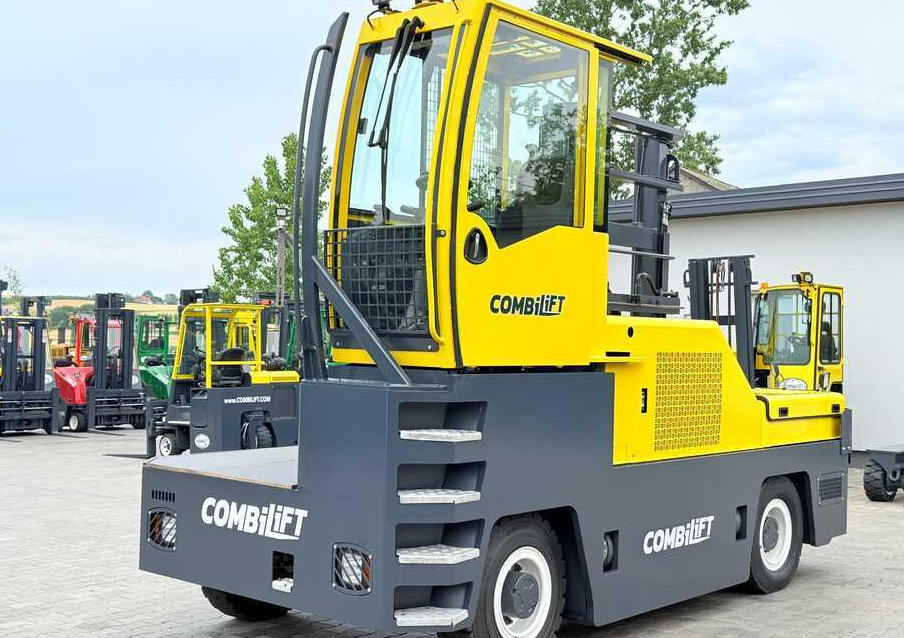 Combilift C6000FSL / DIESEL / DUPLEX – 4100MM / 1400MM FORKS / SIDeloADER / 6000KG LIFTING CAPACITY / FREE LIFT / DEUTZ ENGINE / EXCELLENT CONDITION - Carretilla de carga lateral: foto 1 Combilift C6000FSL / DIESEL / DUPLEX – 4100MM / 1400MM FORKS / SIDeloADER / 6000KG LIFTING CAPACITY / FREE LIFT / DEUTZ ENGINE / EXCELLENT CONDITION - Carretilla de carga lateral: foto 1