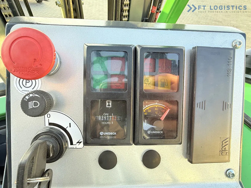 Carretilla de 4 vías Combilift CB4000 / GAS / TRIPLEX 5200MM / FREE LIFT / FORK POSITIONER / SIDE SHIFT / EXCELLENT CONDITION / Wide range of four-way and side: foto 19 Carretilla de 4 vías Combilift CB4000 / GAS / TRIPLEX 5200MM / FREE LIFT / FORK POSITIONER / SIDE SHIFT / EXCELLENT CONDITION / Wide range of four-way and side: foto 19