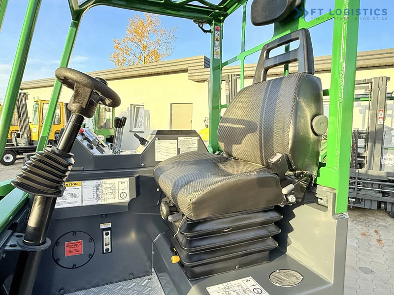 Carretilla de 4 vías Combilift CB4000 / GAS / TRIPLEX 5200MM / FREE LIFT / FORK POSITIONER / SIDE SHIFT / EXCELLENT CONDITION / Wide range of four-way and side: foto 10 Carretilla de 4 vías Combilift CB4000 / GAS / TRIPLEX 5200MM / FREE LIFT / FORK POSITIONER / SIDE SHIFT / EXCELLENT CONDITION / Wide range of four-way and side: foto 10