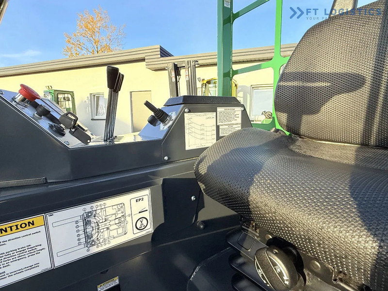 Carretilla de 4 vías Combilift CB4000 / GAS / TRIPLEX 5200MM / FREE LIFT / FORK POSITIONER / SIDE SHIFT / EXCELLENT CONDITION / Wide range of four-way and side: foto 12 Carretilla de 4 vías Combilift CB4000 / GAS / TRIPLEX 5200MM / FREE LIFT / FORK POSITIONER / SIDE SHIFT / EXCELLENT CONDITION / Wide range of four-way and side: foto 12