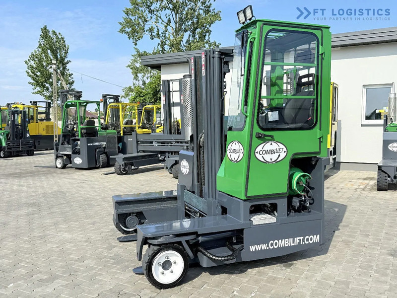 Combilift Combilift C2500 / GAS / TRIPLEX 4900MM / FREE LIFT / ONLY 2446 HOURS / FORK POSITIONER / FULL CABIN / PERFECT CONDITION / Wide r - Carretilla de 4 vías: foto 3 Combilift Combilift C2500 / GAS / TRIPLEX 4900MM / FREE LIFT / ONLY 2446 HOURS / FORK POSITIONER / FULL CABIN / PERFECT CONDITION / Wide r - Carretilla de 4 vías: foto 3