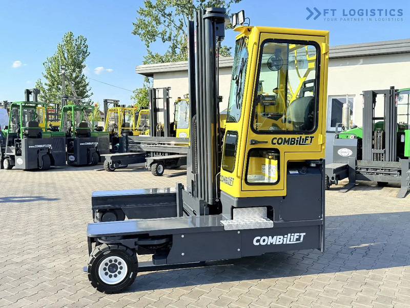 Combilift Combilift C5000 / DIESEL / TRIPLEX 6000MM / FREE LIFT / FORK POSITIONER / BUILT-IN SCALE / HEATING / FULL CABIN / PERFECT CONDIT - Carretilla de 4 vías: foto 3 Combilift Combilift C5000 / DIESEL / TRIPLEX 6000MM / FREE LIFT / FORK POSITIONER / BUILT-IN SCALE / HEATING / FULL CABIN / PERFECT CONDIT - Carretilla de 4 vías: foto 3