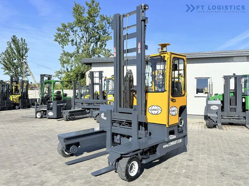 Combilift FOUR-WAY MULTIDIRECTIONAL FORKLIFT / C4000 / DUPLEX - 5500MM / FREE-LIFT / FORKS POSITIONER / LIKE-NEW FOUR-WAY MULTIDIRECTIONAL - Carretilla de 4 vías: foto 2 Combilift FOUR-WAY MULTIDIRECTIONAL FORKLIFT / C4000 / DUPLEX - 5500MM / FREE-LIFT / FORKS POSITIONER / LIKE-NEW FOUR-WAY MULTIDIRECTIONAL - Carretilla de 4 vías: foto 2