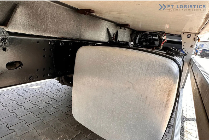 Camión frigorífico Iveco Stralis 420 STRALIS 420 / Refrigerated Truck / Carrier Supra 950 / 19 Pallets / Tail Lift / Tires: foto 18