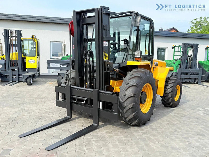JCB 940 / DIESEL / TRIPLEX 4500MM / FORK POSITIONER / SIDE SHIFT / 4T / NEW TYRES / LIKE NEW 940 / DIESEL / TRIPLEX 4500MM / FORK PO - Carretilla todo terreno: foto 3 JCB 940 / DIESEL / TRIPLEX 4500MM / FORK POSITIONER / SIDE SHIFT / 4T / NEW TYRES / LIKE NEW 940 / DIESEL / TRIPLEX 4500MM / FORK PO - Carretilla todo terreno: foto 3