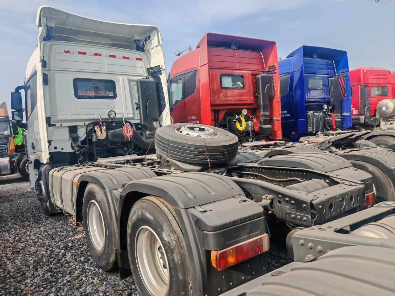 Auman 6×4 - Remolque chasis: foto 3 Auman 6×4 - Remolque chasis: foto 3