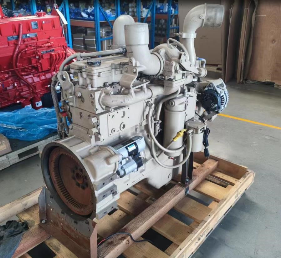 CUMMINS QSC8.3 - Motor para Excavadora: foto 1 CUMMINS QSC8.3 - Motor para Excavadora: foto 1