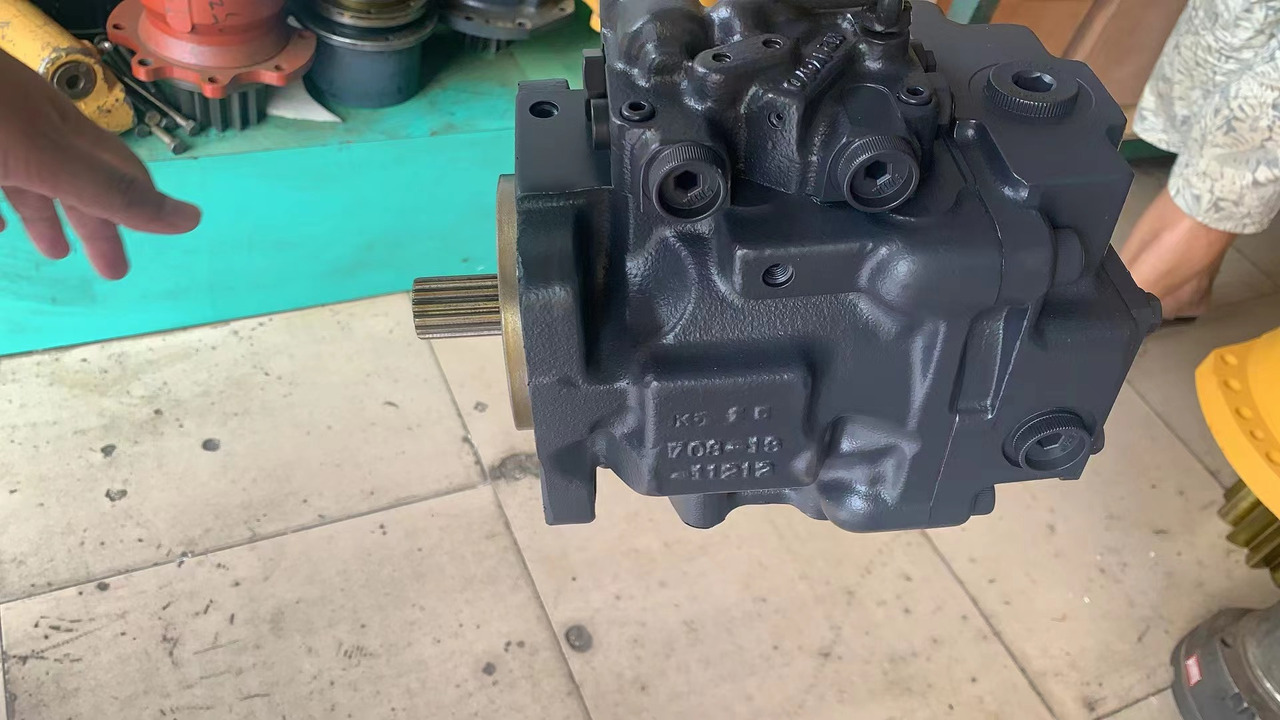KOMATSU 708-1t-00540 - Implemento para Bulldozer: foto 1 KOMATSU 708-1t-00540 - Implemento para Bulldozer: foto 1