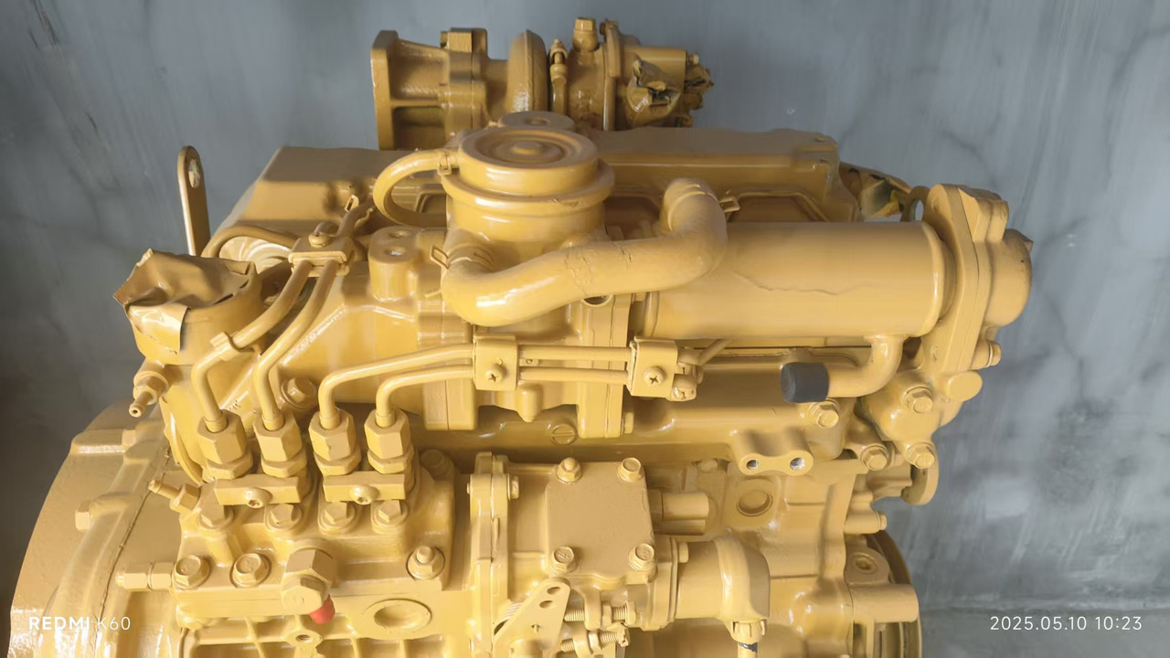 KUBOTA V2607 - Motor para Miniexcavadora: foto 3 KUBOTA V2607 - Motor para Miniexcavadora: foto 3