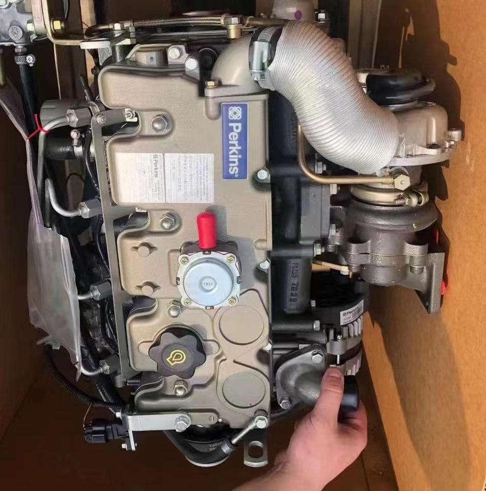 PERKINS 1106D - Motor para Excavadora: foto 4 PERKINS 1106D - Motor para Excavadora: foto 4