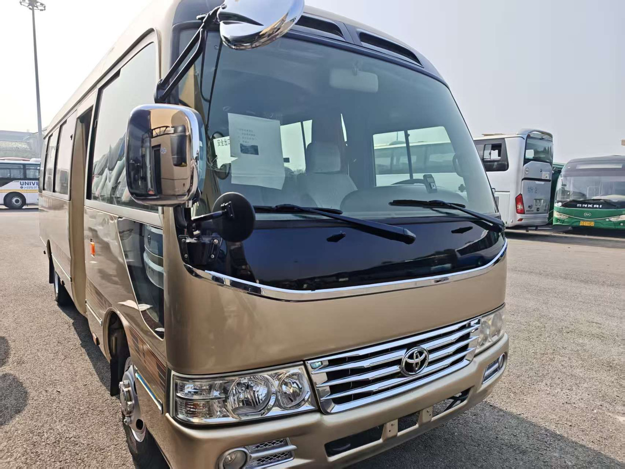 TOYOTA COASTER 23 seats - Autocar: foto 1 TOYOTA COASTER 23 seats - Autocar: foto 1