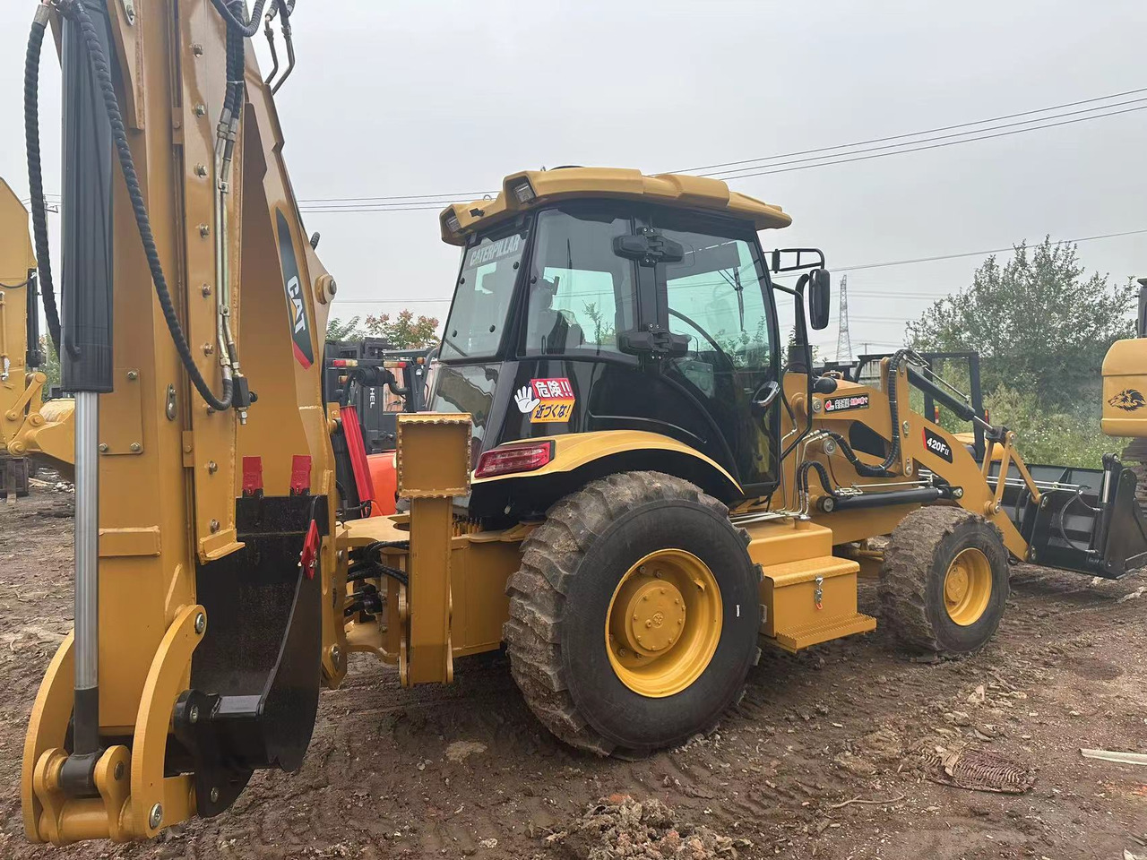CATERPILLAR Used Good Condition Backhoe Loader CAT420F - Retroexcavadora: foto 3 CATERPILLAR Used Good Condition Backhoe Loader CAT420F - Retroexcavadora: foto 3