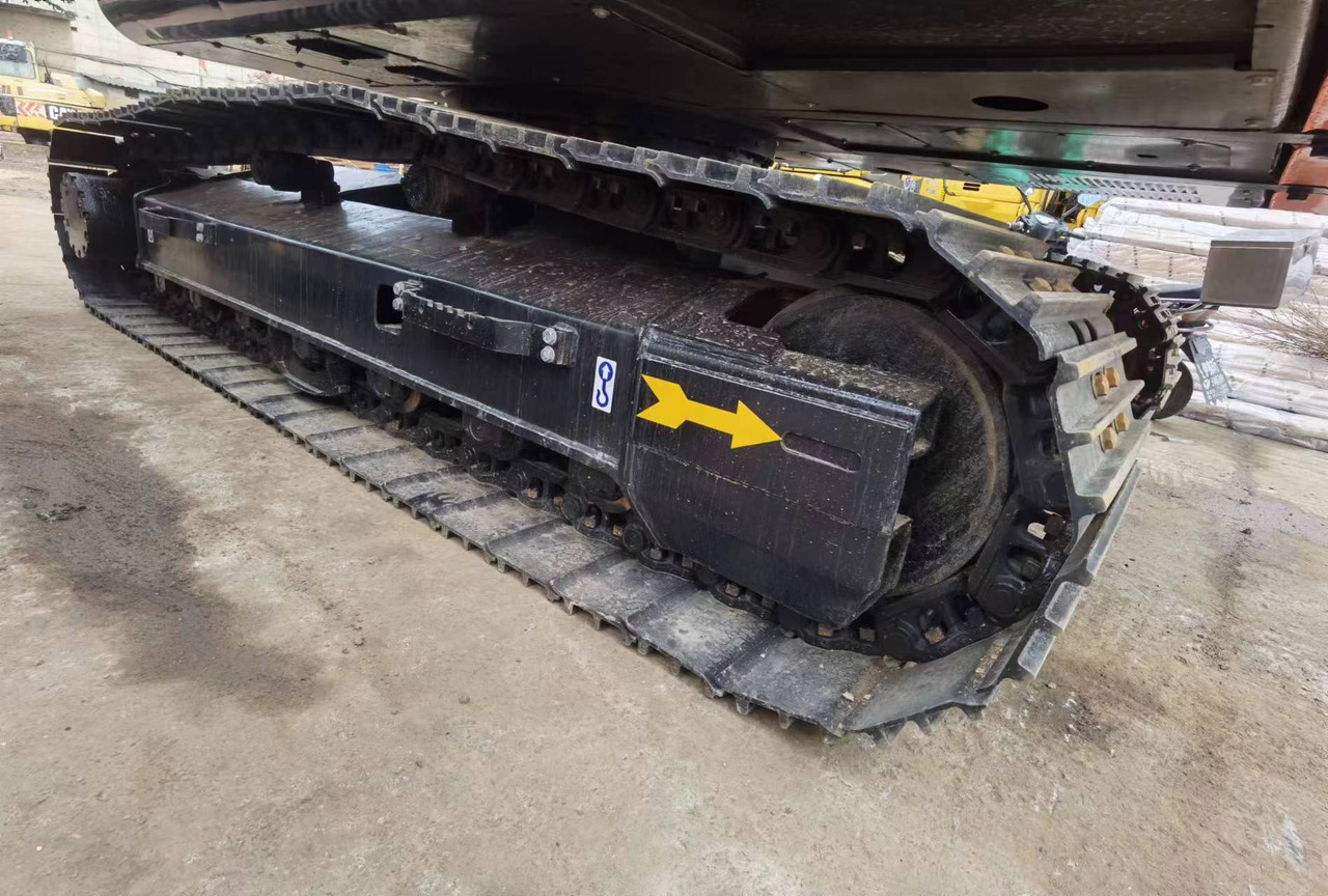 CRAWLER EXCAVATOR Used Hitachi ZX200-3G Excavator for Sale - Low Hours, Full Documentation - Excavadora de cadenas: foto 3 CRAWLER EXCAVATOR Used Hitachi ZX200-3G Excavator for Sale - Low Hours, Full Documentation - Excavadora de cadenas: foto 3