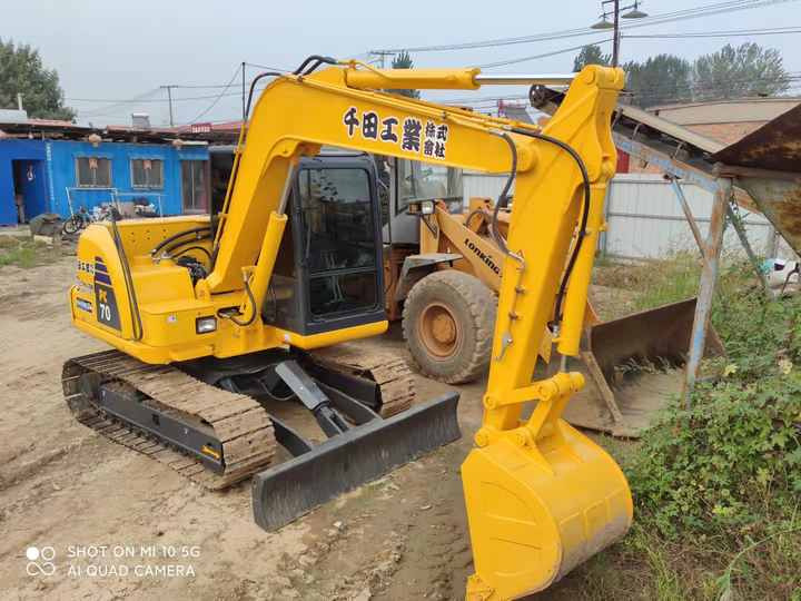 Cheap Used Komatsu PC70 Crawler Excavator with High Efficiency Used Heavy Machinery Komatsu P70 Digger Cheap for Sale - Excavadora de cadenas: foto 3 Cheap Used Komatsu PC70 Crawler Excavator with High Efficiency Used Heavy Machinery Komatsu P70 Digger Cheap for Sale - Excavadora de cadenas: foto 3