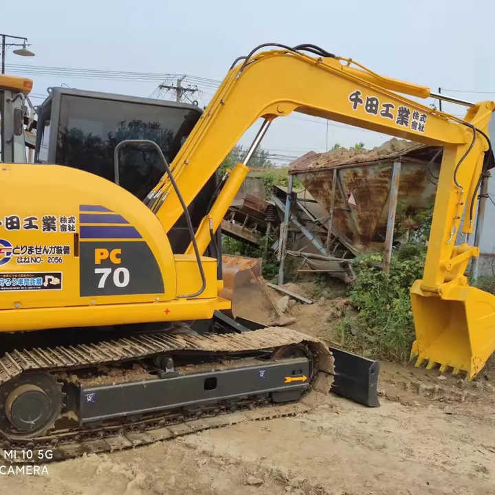 Cheap Used Komatsu PC70 Crawler Excavator with High Efficiency Used Heavy Machinery Komatsu P70 Digger Cheap for Sale - Excavadora de cadenas: foto 1 Cheap Used Komatsu PC70 Crawler Excavator with High Efficiency Used Heavy Machinery Komatsu P70 Digger Cheap for Sale - Excavadora de cadenas: foto 1