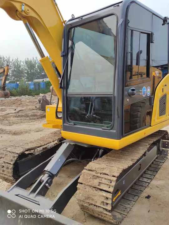 Cheap Used Komatsu PC70 Crawler Excavator with High Efficiency Used Heavy Machinery Komatsu P70 Digger Cheap for Sale - Excavadora de cadenas: foto 2 Cheap Used Komatsu PC70 Crawler Excavator with High Efficiency Used Heavy Machinery Komatsu P70 Digger Cheap for Sale - Excavadora de cadenas: foto 2