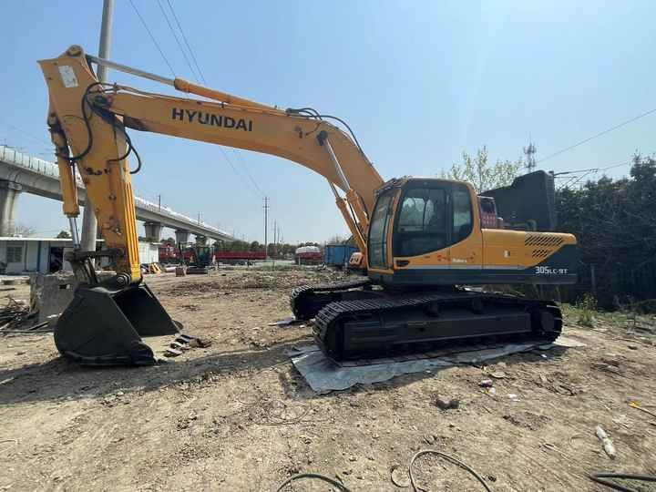 Heavy-Duty Hyundai 305 Excavator for Mining & Construction - Well-Maintained, Warranty Included - Excavadora de cadenas: foto 3 Heavy-Duty Hyundai 305 Excavator for Mining & Construction - Well-Maintained, Warranty Included - Excavadora de cadenas: foto 3