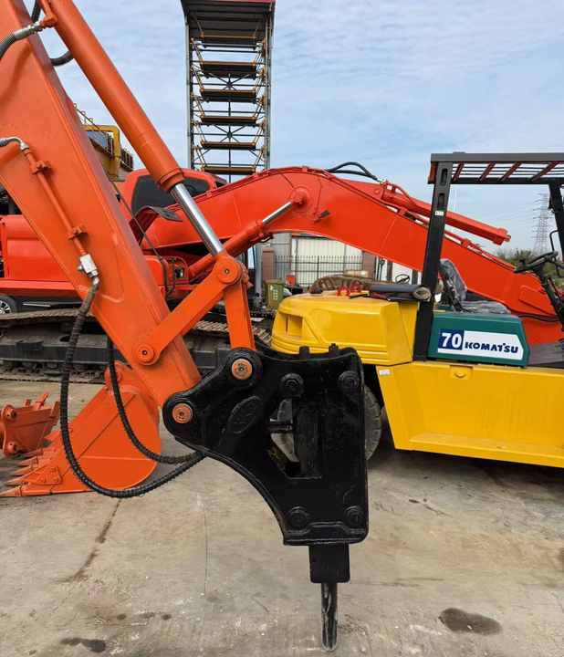 Excavadora de cadenas Original Japan Hitachi ZX60 Excavator Hitachi Excavator in Low Price for Hot Sale: foto 6 Excavadora de cadenas Original Japan Hitachi ZX60 Excavator Hitachi Excavator in Low Price for Hot Sale: foto 6