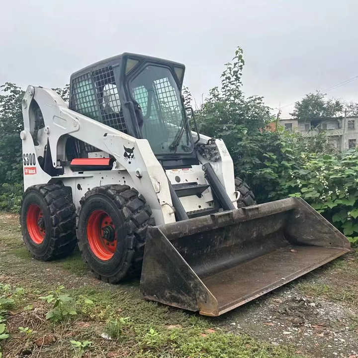 Minicargadora Second Hand BOBCAT S300 Skid-steer Loader with Very Good Performance Is for Sale at a Low Price: foto 1