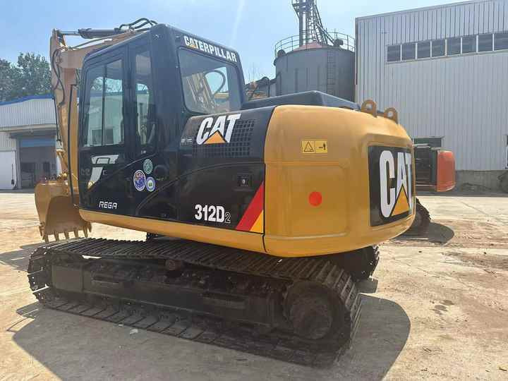 Used Caterpillar Cat312D2 Excavator Original Japan Heavy Machinery Caterpillar 312D2 Excavator for Sale - Excavadora de cadenas: foto 4 Used Caterpillar Cat312D2 Excavator Original Japan Heavy Machinery Caterpillar 312D2 Excavator for Sale - Excavadora de cadenas: foto 4