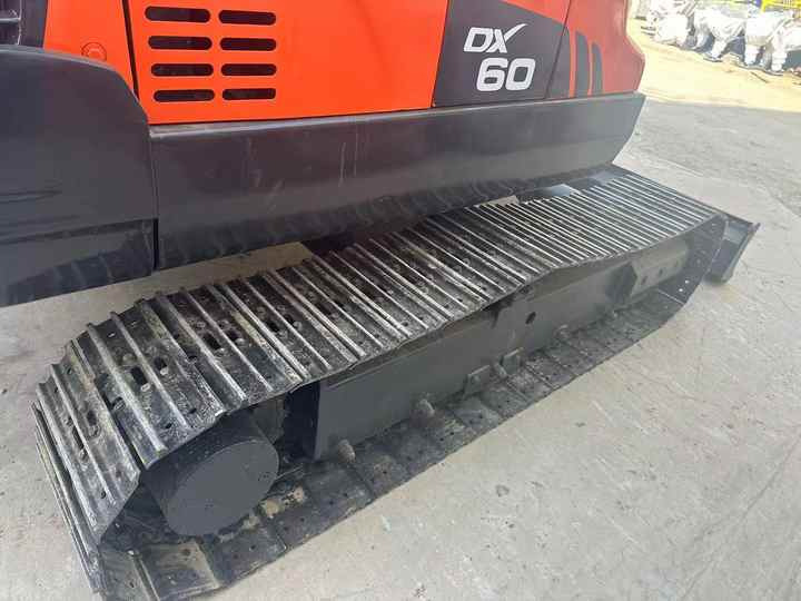 Used Digger DOOSAN DX60 Construction Machinery Construction Digger Used DOOSAN DX60 Cheap Excavator - Excavadora de cadenas: foto 2 Used Digger DOOSAN DX60 Construction Machinery Construction Digger Used DOOSAN DX60 Cheap Excavator - Excavadora de cadenas: foto 2