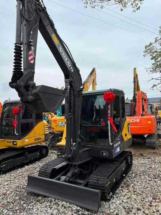Used Digger VOLVO EC60 Construction Machinery Construction Digger Used VOLVO EC60 Cheap Excavator - Excavadora de cadenas: foto 5 Used Digger VOLVO EC60 Construction Machinery Construction Digger Used VOLVO EC60 Cheap Excavator - Excavadora de cadenas: foto 5