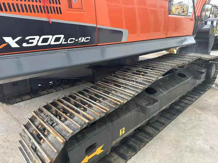 Used Excavator Doosan DX300 Excavators Mini Equipment Earth Moving Machinery Doosan Digger Excavator for Sale - Excavadora de cadenas: foto 5 Used Excavator Doosan DX300 Excavators Mini Equipment Earth Moving Machinery Doosan Digger Excavator for Sale - Excavadora de cadenas: foto 5