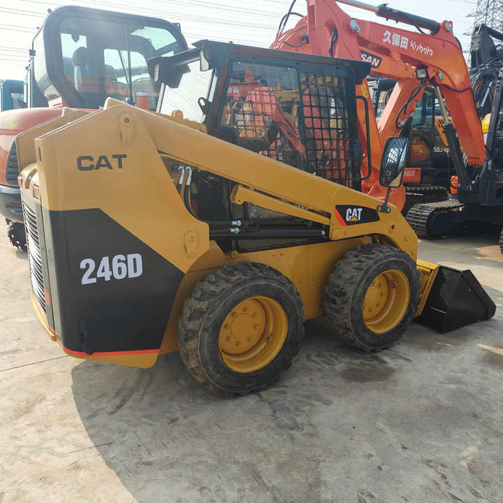 Minicargadora Used Front Loader Tractor CAT 246D Skid Steer Loader / Used Cat 226B 246C 246d Mini Skid Steer Loader in Stock: foto 1