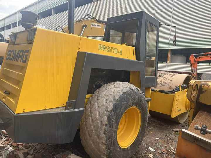 Used Heavy Construction Equipment BW217D Second Hand Road Rollers Used Machine Hot Sale - Apisonadora de asfalto: foto 4 Used Heavy Construction Equipment BW217D Second Hand Road Rollers Used Machine Hot Sale - Apisonadora de asfalto: foto 4