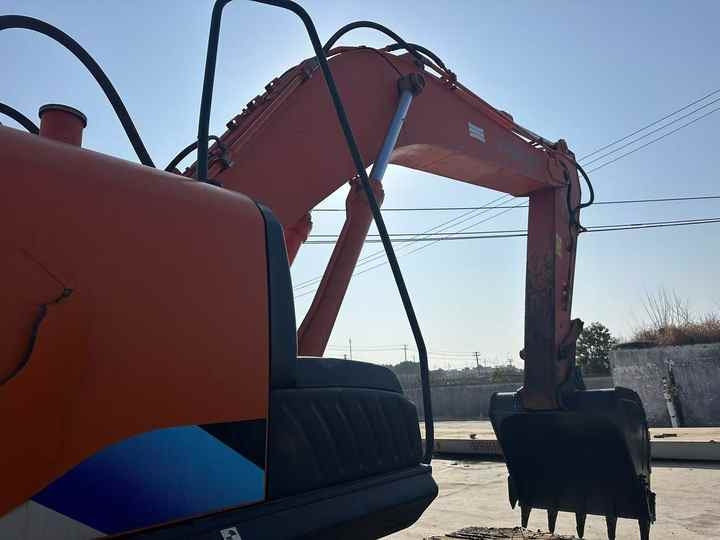 Used Hitachi Zx350H-5G New Model 35ton Excavator Second Hand Machine Popular Brand Japan HITACHI Hydraulic Machinery - Excavadora: foto 4 Used Hitachi Zx350H-5G New Model 35ton Excavator Second Hand Machine Popular Brand Japan HITACHI Hydraulic Machinery - Excavadora: foto 4