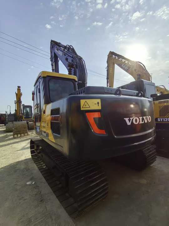 Used Volvo 14 tonne crawler excavator Volvo ec140 excavator powerful low price good quality for sale - Excavadora de cadenas: foto 4 Used Volvo 14 tonne crawler excavator Volvo ec140 excavator powerful low price good quality for sale - Excavadora de cadenas: foto 4