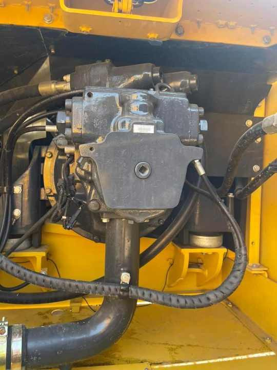 Used komatsu Pc350-8 35T Second Hand JAPAN Original LargeExcavator Mining Construction Excavators Hot Sale PC200 PC220PC240-7-8 - Excavadora de cadenas: foto 5 Used komatsu Pc350-8 35T Second Hand JAPAN Original LargeExcavator Mining Construction Excavators Hot Sale PC200 PC220PC240-7-8 - Excavadora de cadenas: foto 5