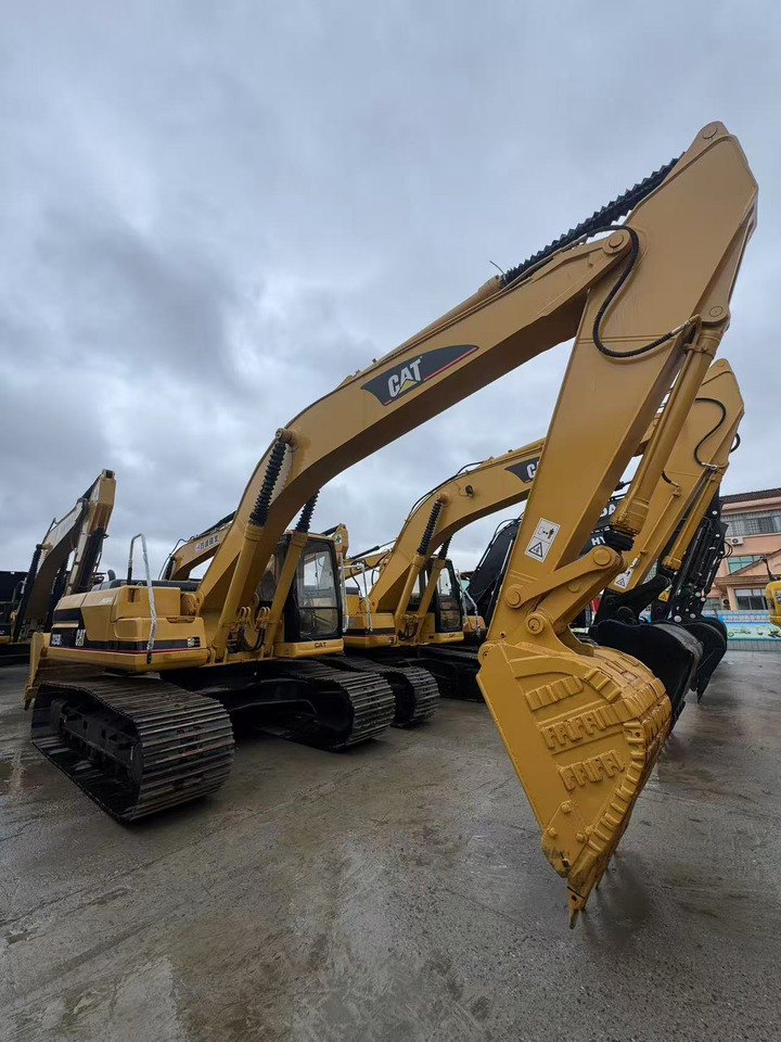 CATERPILLAR 325B - Excavadora de cadenas: foto 4 CATERPILLAR 325B - Excavadora de cadenas: foto 4