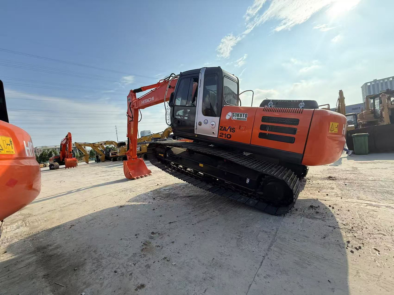 HITACHI ZX210-3G - Excavadora de cadenas: foto 3 HITACHI ZX210-3G - Excavadora de cadenas: foto 3
