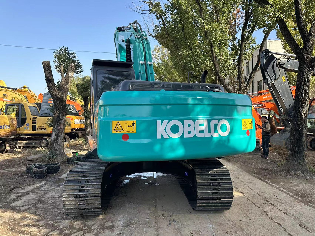 KOBELCO SK200-8 - Miniexcavadora: foto 3 KOBELCO SK200-8 - Miniexcavadora: foto 3