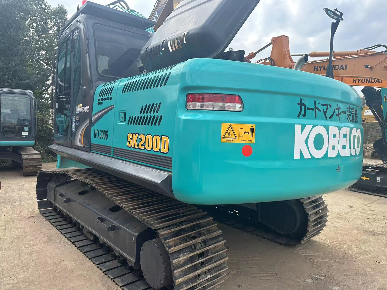 KOBELCO SK200D - Miniexcavadora: foto 3 KOBELCO SK200D - Miniexcavadora: foto 3