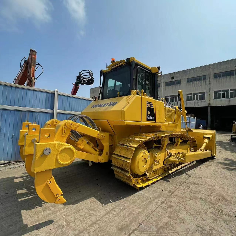 KOMATSU D65EX - Bulldozer: foto 2 KOMATSU D65EX - Bulldozer: foto 2