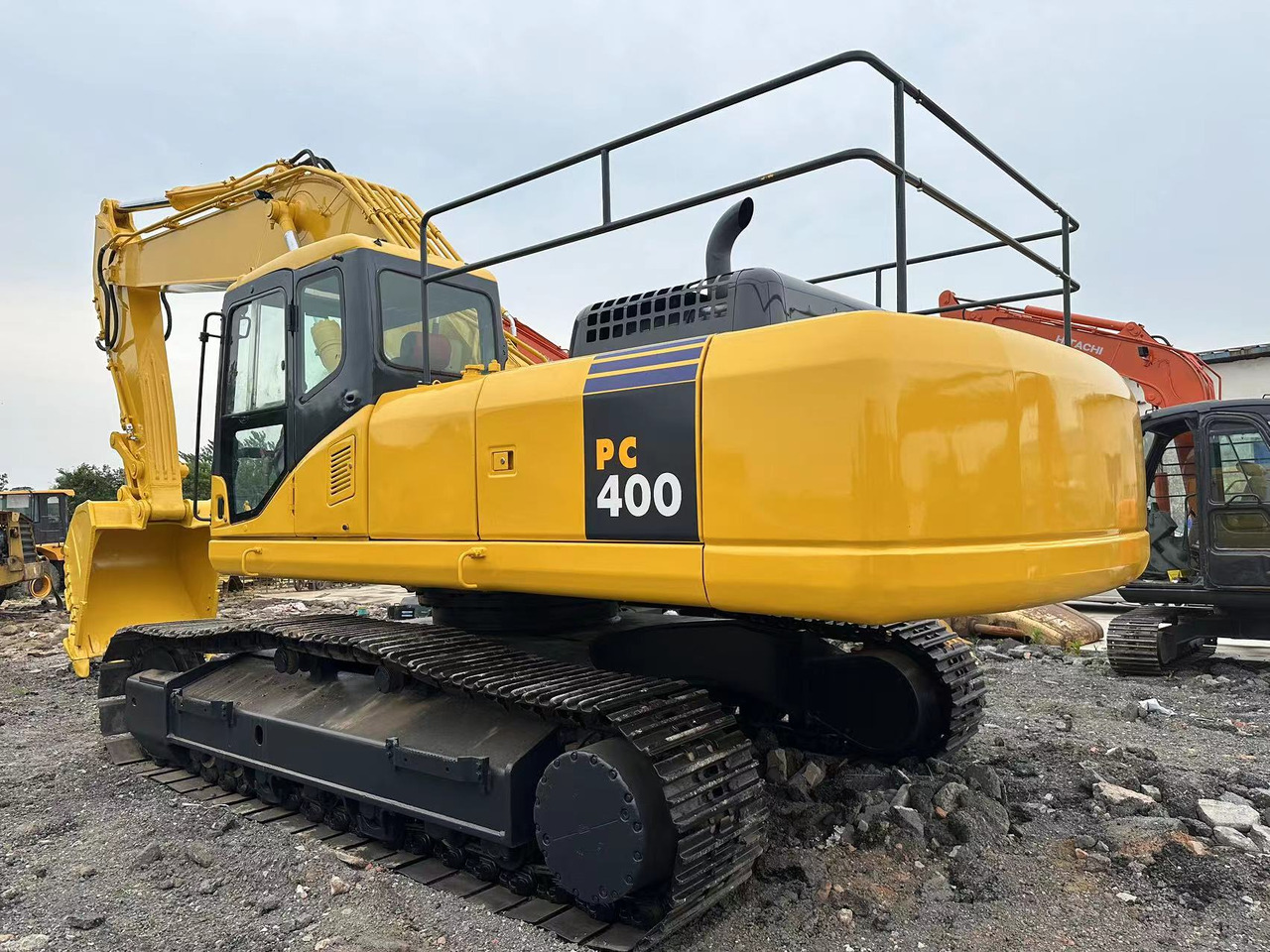 KOMATSU PC400-7 - Excavadora de cadenas: foto 2 KOMATSU PC400-7 - Excavadora de cadenas: foto 2