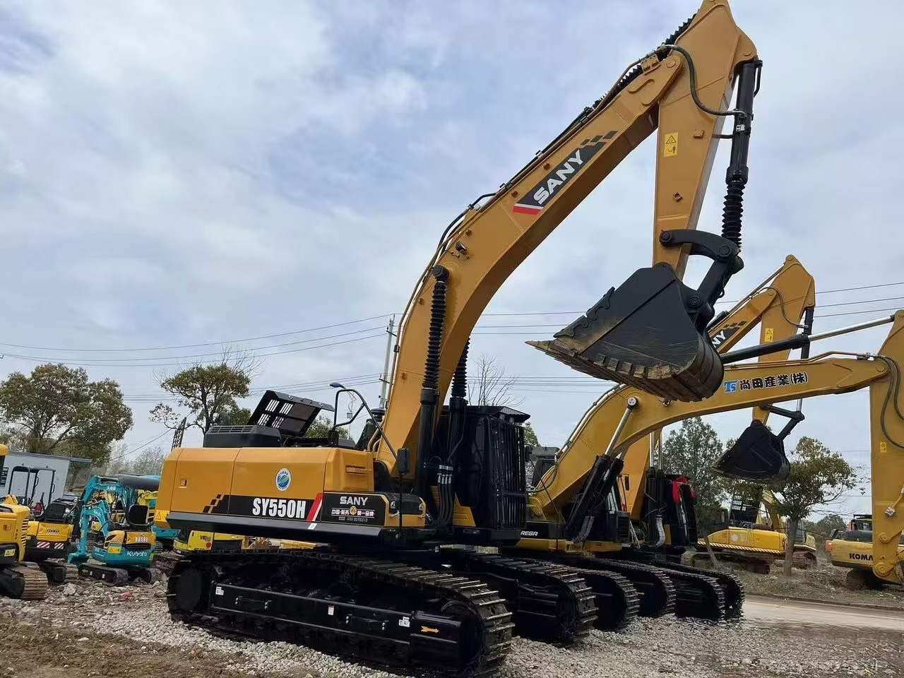 SANY SY550H - Excavadora de cadenas: foto 1 SANY SY550H - Excavadora de cadenas: foto 1