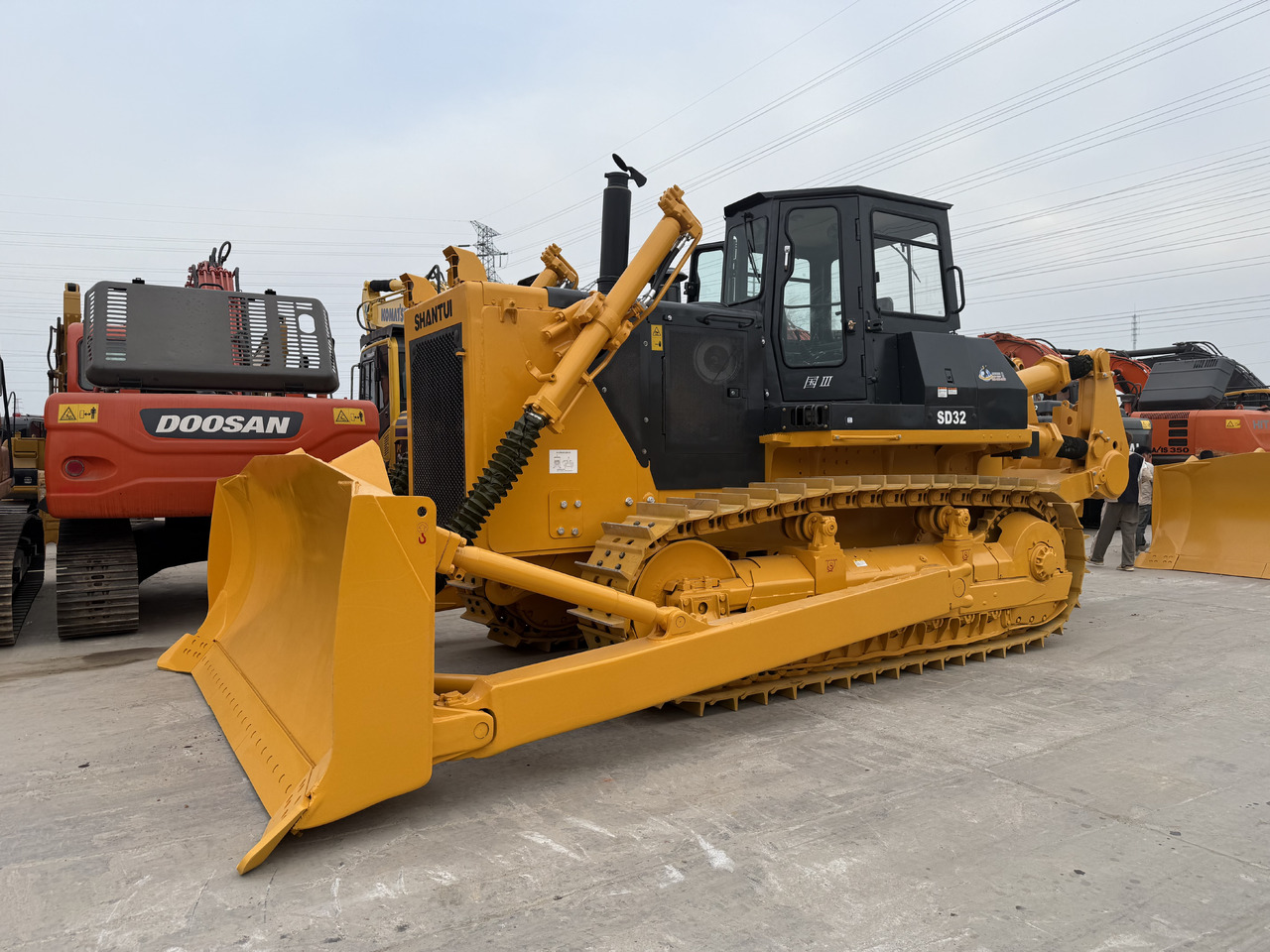 SHANTUI SD32 - Bulldozer: foto 1 SHANTUI SD32 - Bulldozer: foto 1