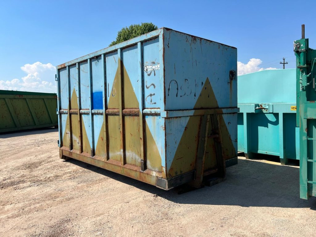 CONTAINER SCARRABILE USATO A CIELO APERTO - Contenedor de gancho: foto 1 CONTAINER SCARRABILE USATO A CIELO APERTO - Contenedor de gancho: foto 1