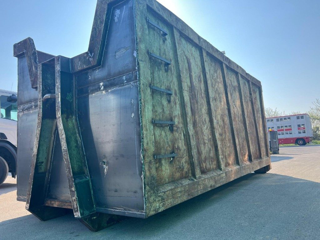CONTAINER SCARRABILE USATO A CIELO APERTO - Contenedor de gancho: foto 3 CONTAINER SCARRABILE USATO A CIELO APERTO - Contenedor de gancho: foto 3
